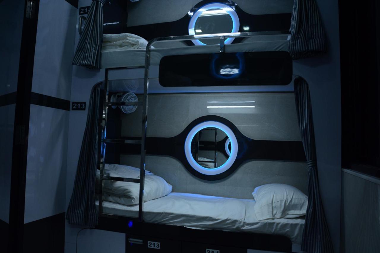 Ocean Dormitory Мумбаї Екстер'єр фото