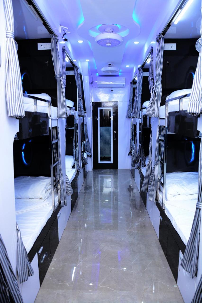 Ocean Dormitory Мумбаї Екстер'єр фото